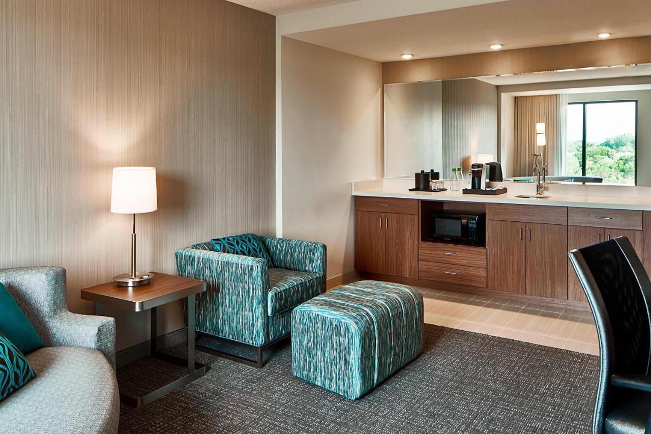 Courtyard By Marriott Minneapolis West Saint Louis Park Bagian luar foto