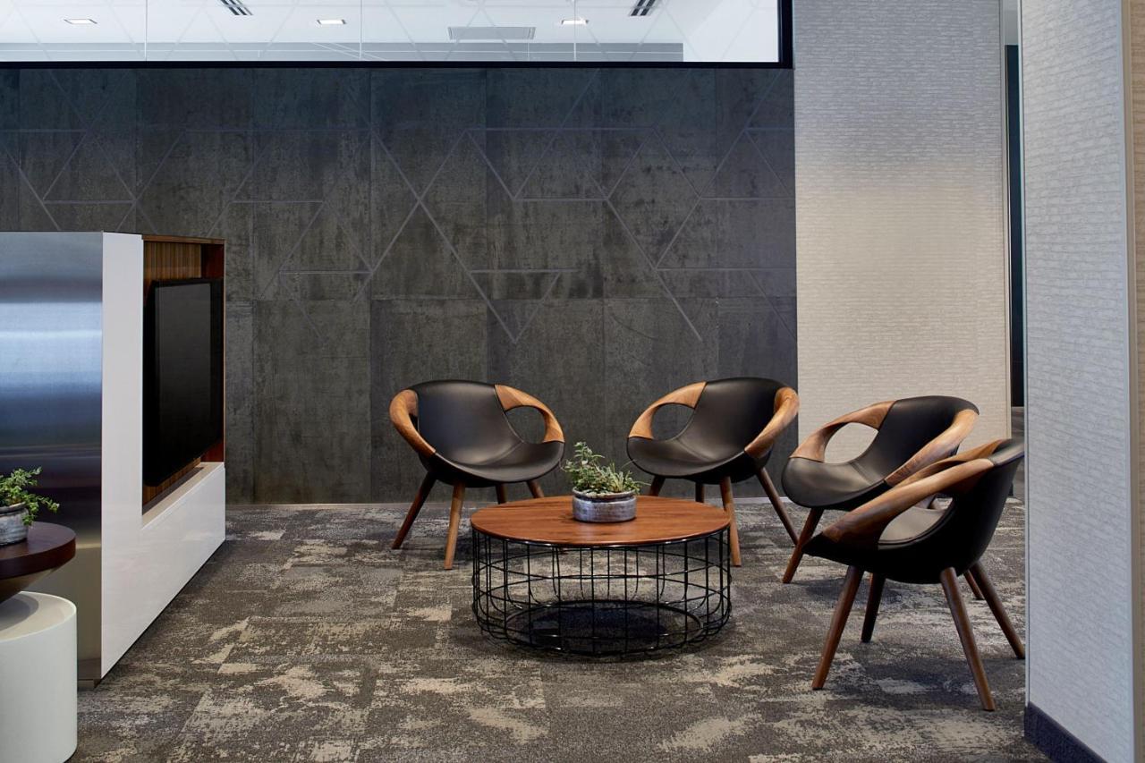 Courtyard By Marriott Minneapolis West Saint Louis Park Bagian luar foto