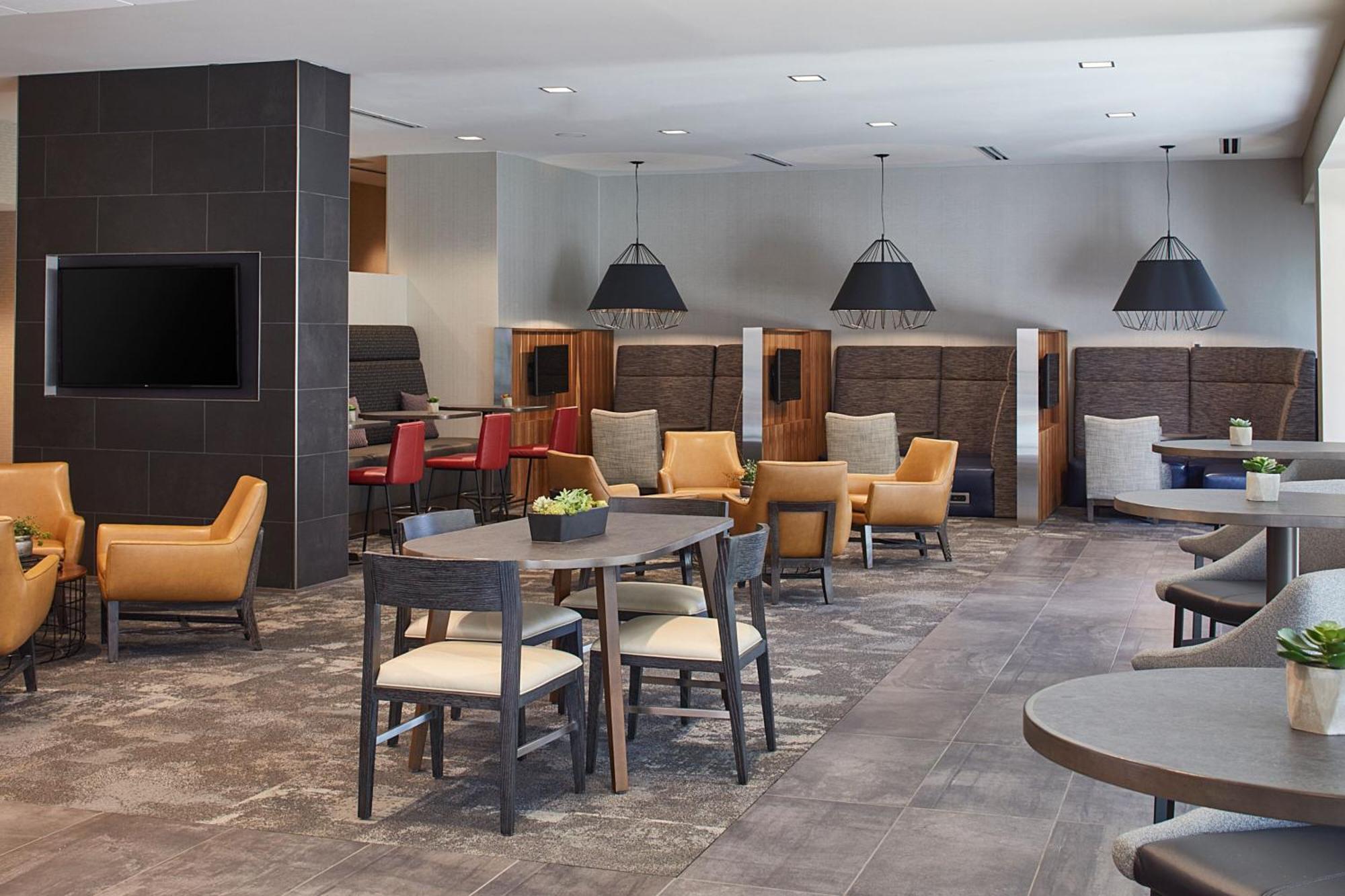 Courtyard By Marriott Minneapolis West Saint Louis Park Bagian luar foto