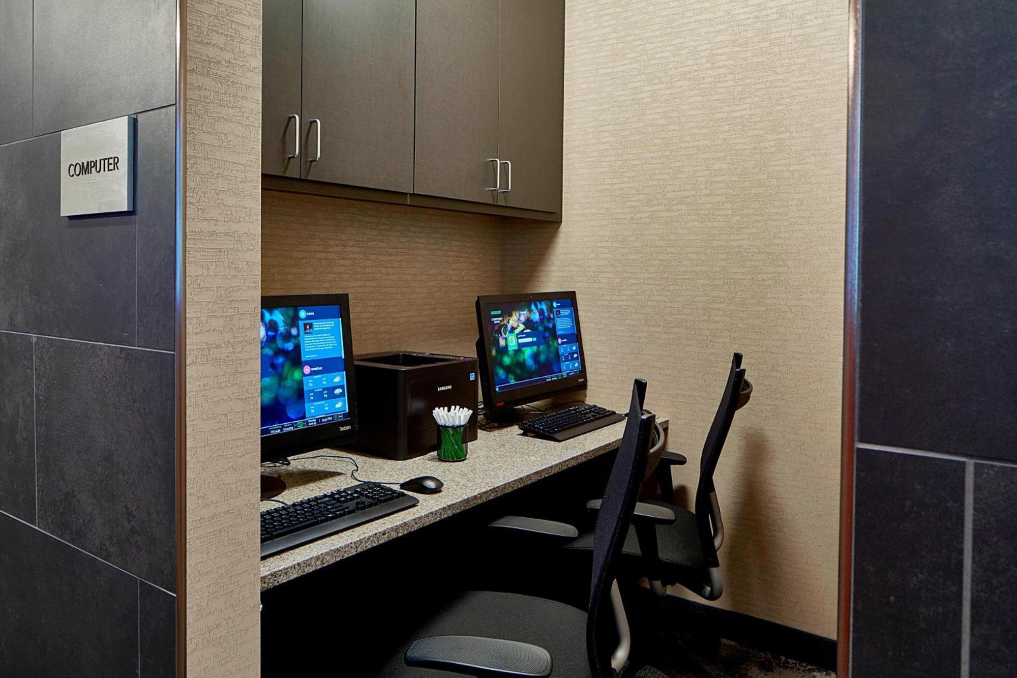 Courtyard By Marriott Minneapolis West Saint Louis Park Bagian luar foto